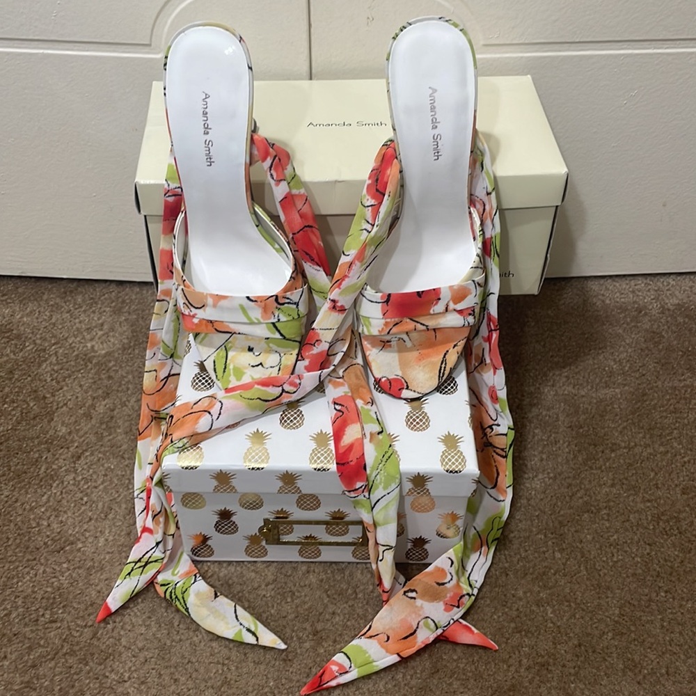 FLORAL FABRIC SELF TIE HEELS
